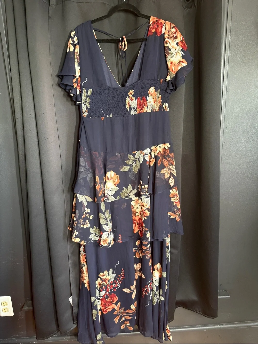 Lulu’s floral tiered dress NWOT - Picture 2 of 4